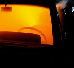 Dennis Dizon, hotboxx, 2023. Installationsansicht, CARPARK, 2023. Foto: Jiri Abendt.